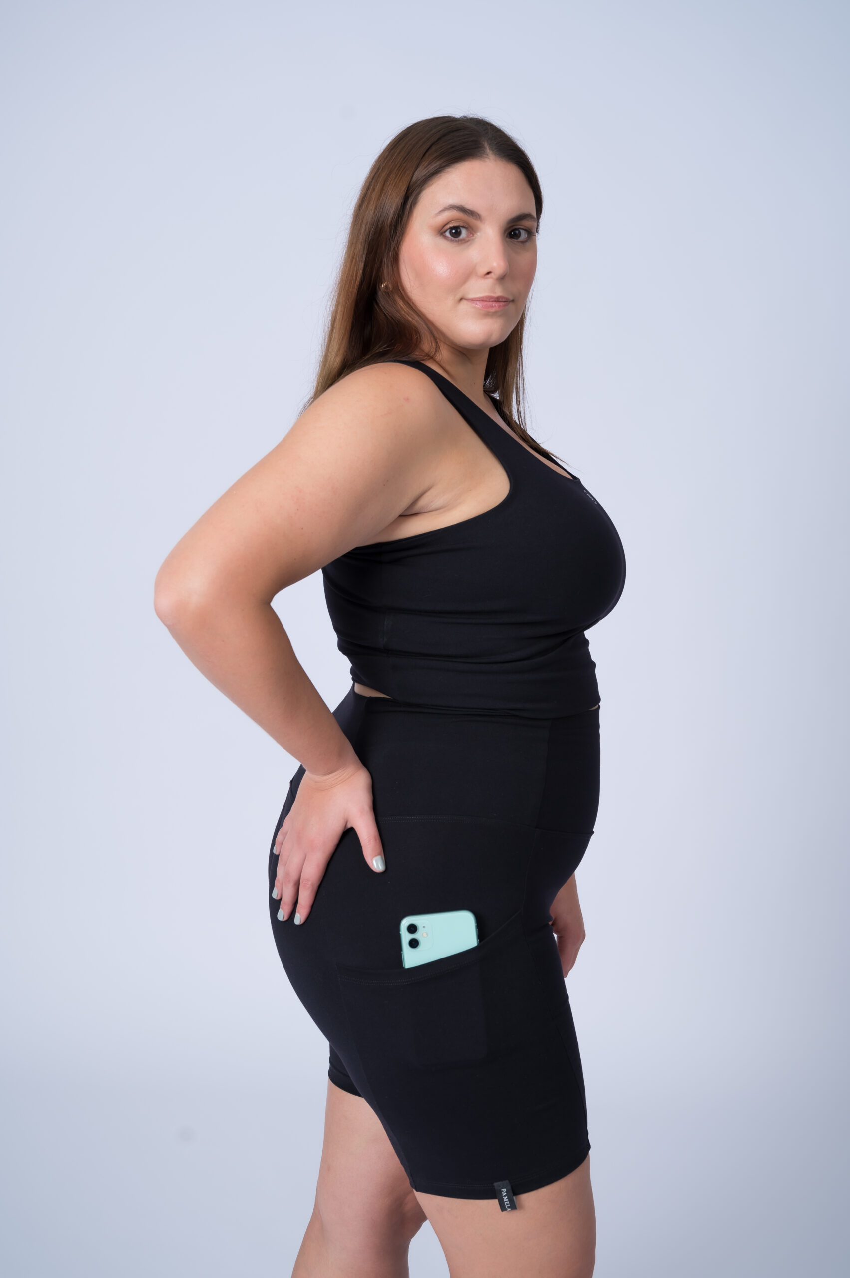 Biker deportiva de alto impacto Jana - bolsillos laterales