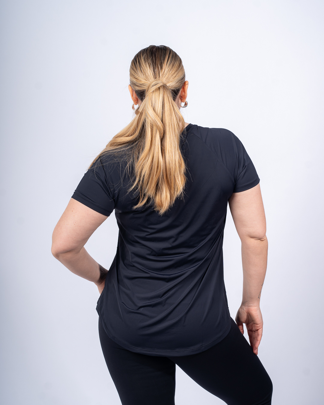 Remera deportiva Ana ECO - negro - Imagen 4