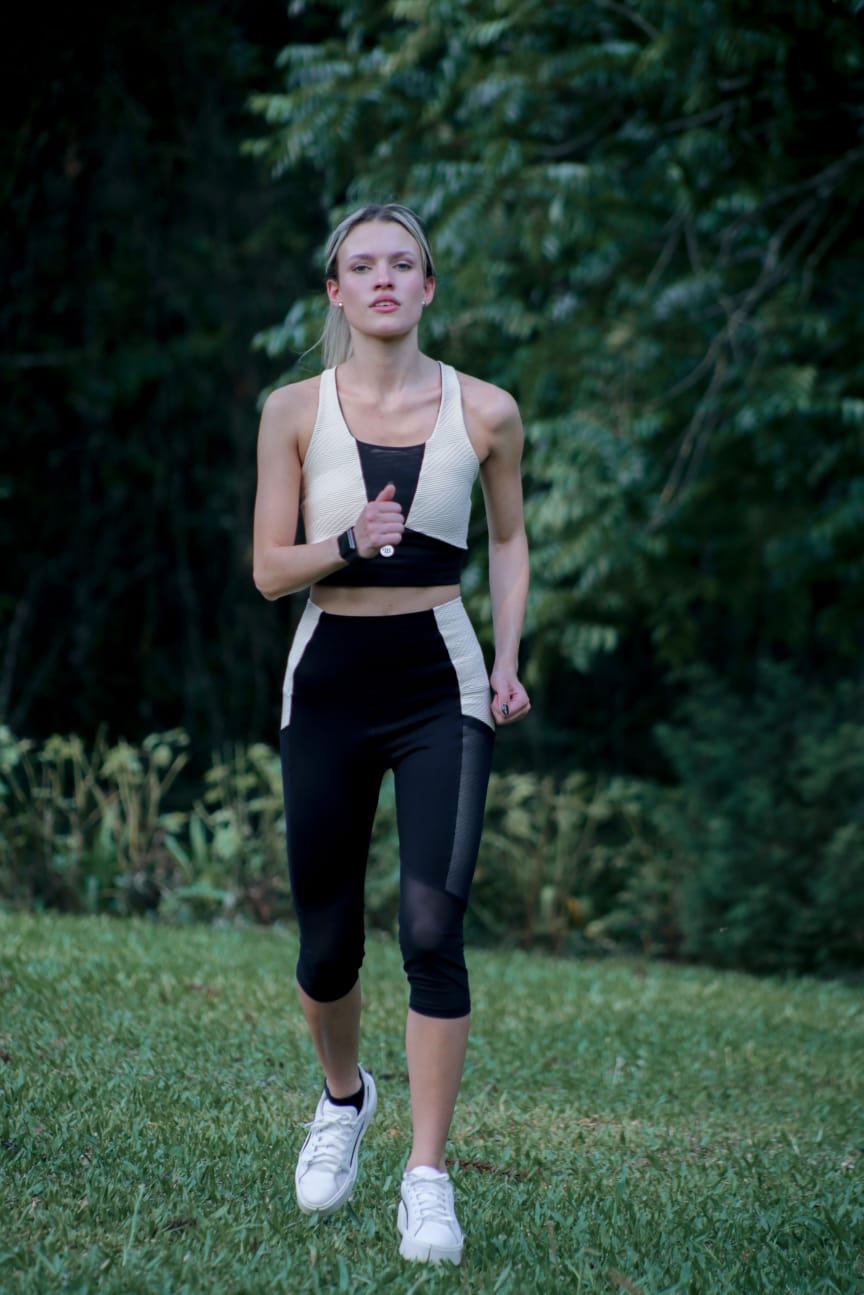 Crop Top Fine de Alto impacto - Natural - Imagen 15