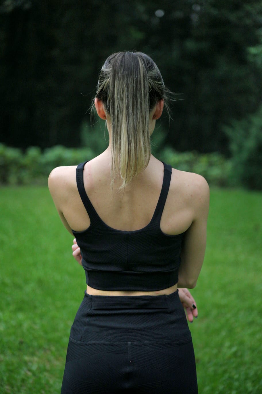 Crop Top Edna de Alto impacto - Negro - Imagen 2